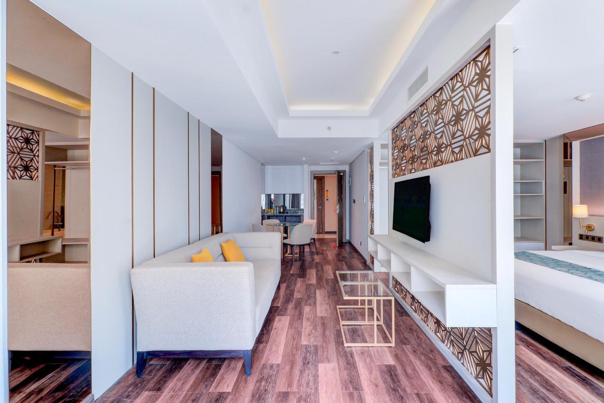 Sunday Hotel Arshika Sunset Road Hotel 4*