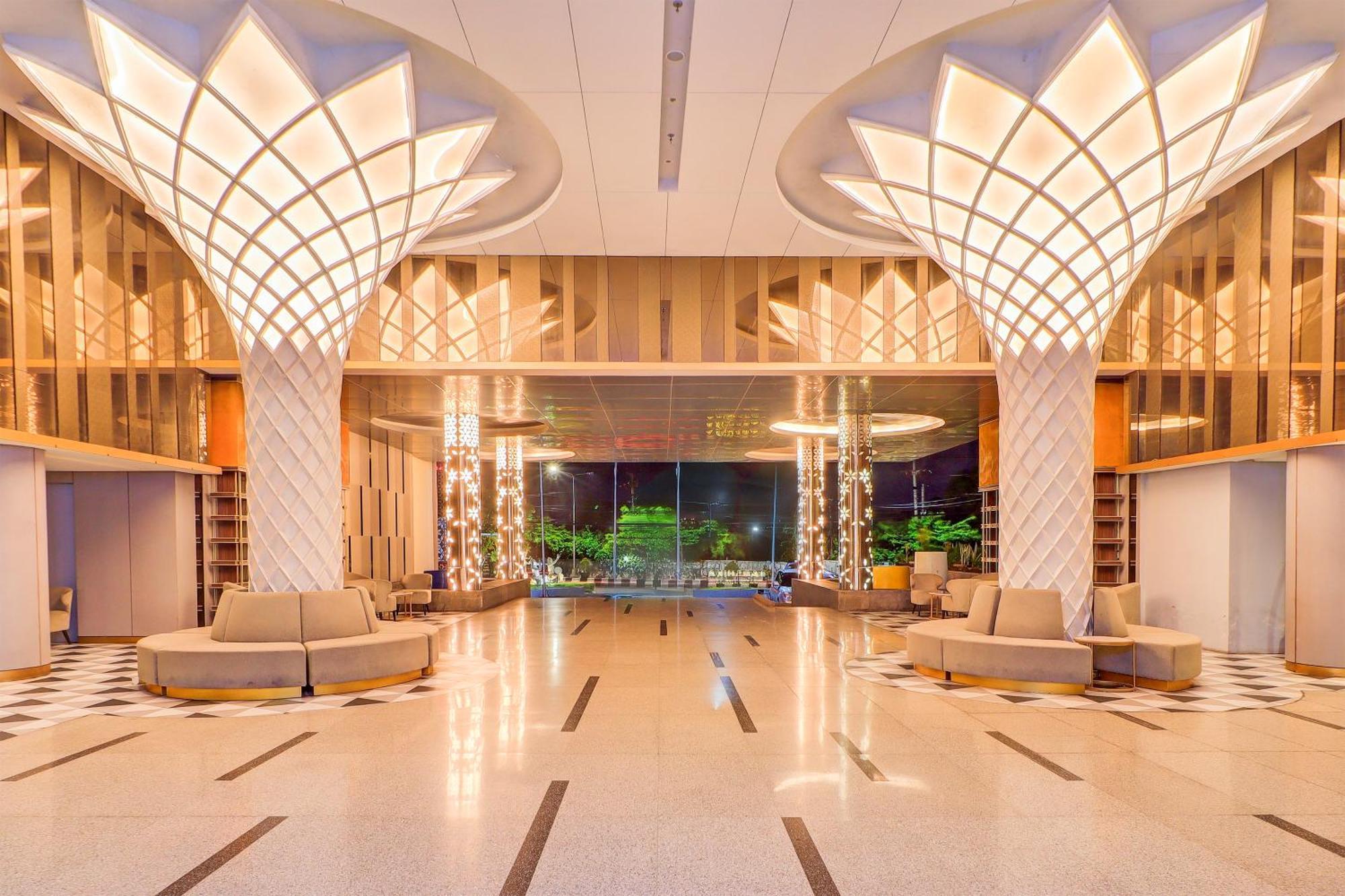 Sunday Hotel Arshika Sunset Road Hotel 4*