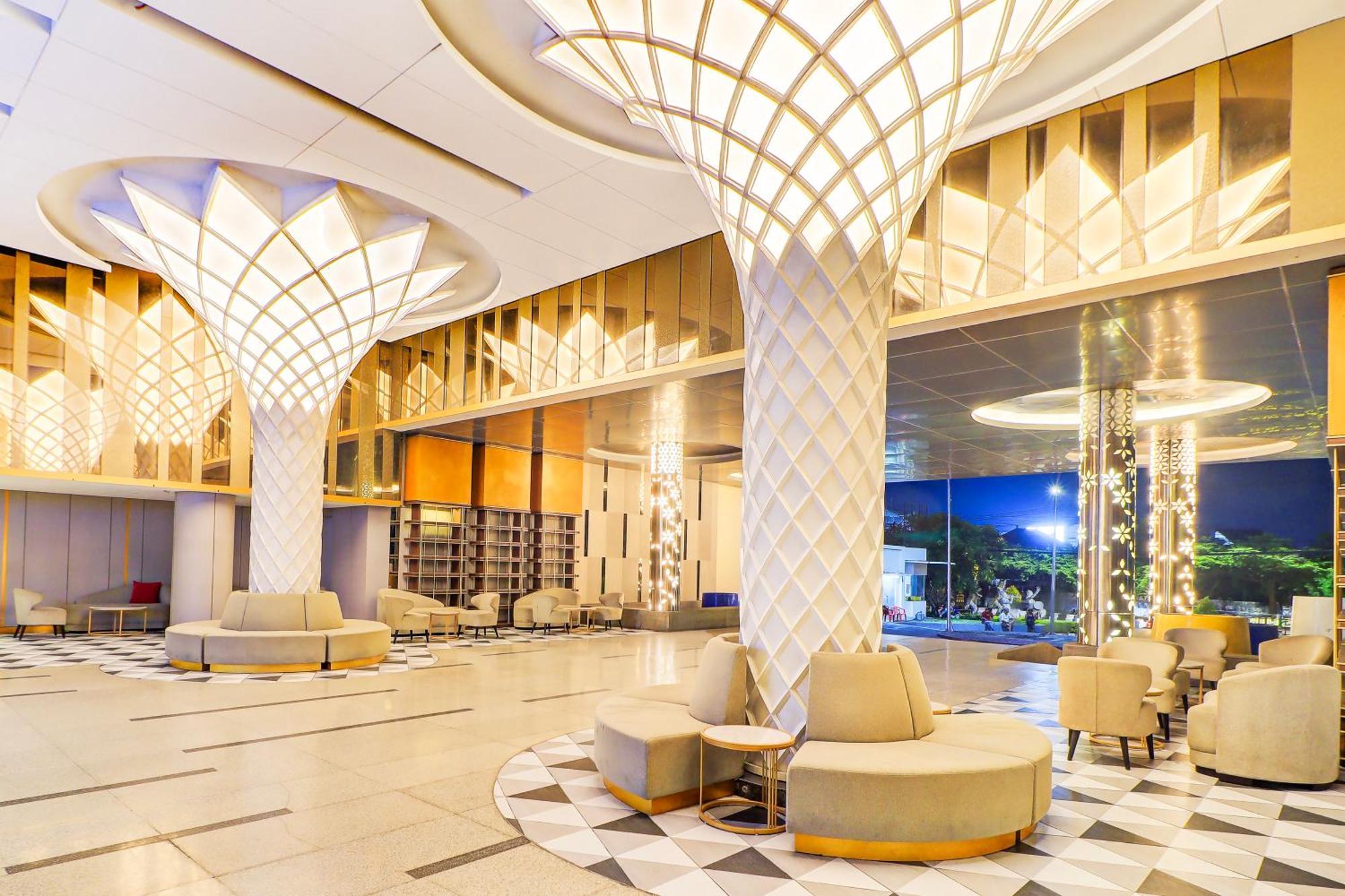 Sunday Hotel Arshika Sunset Road